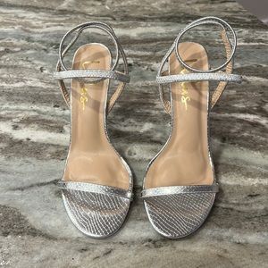 NWOT Lulu’s Sparkly Heels